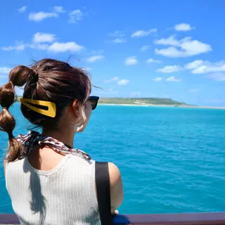 美容師だったので、たまにはヘアアレンジに気合をいれていました♪クルーズに乗って伊良部大橋の下をくぐったよ〜!