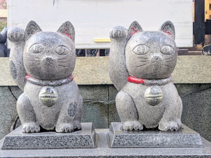 今戸神社の石なで猫