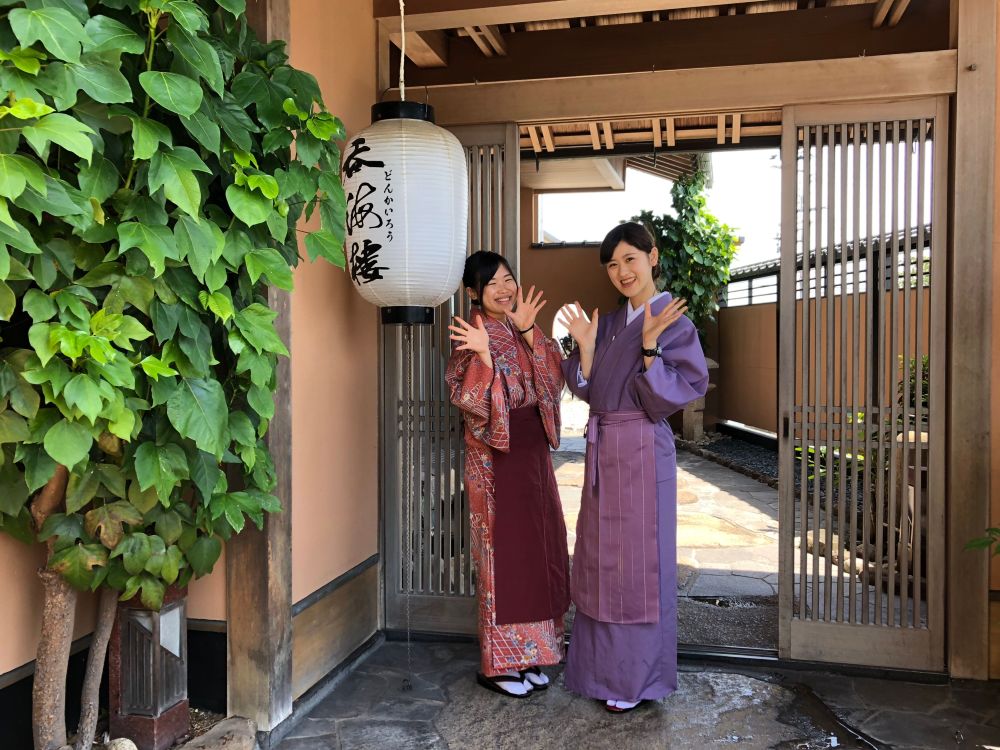 リゾートバイトの仲居