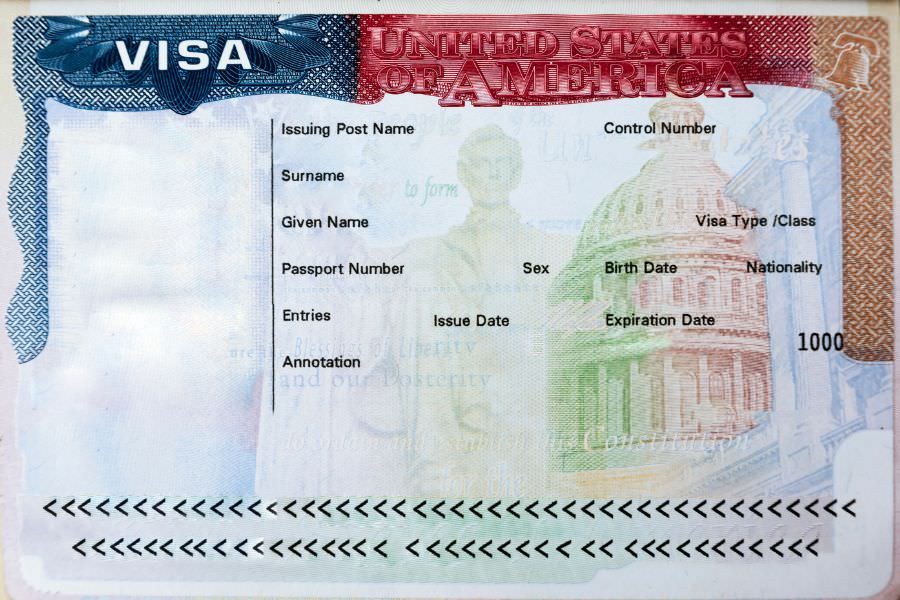 取得したビザは基本的にパスポートの空白ページに貼られる