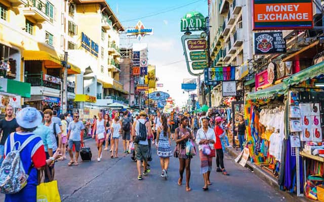 タイ・バンコクの「カオサン通り」