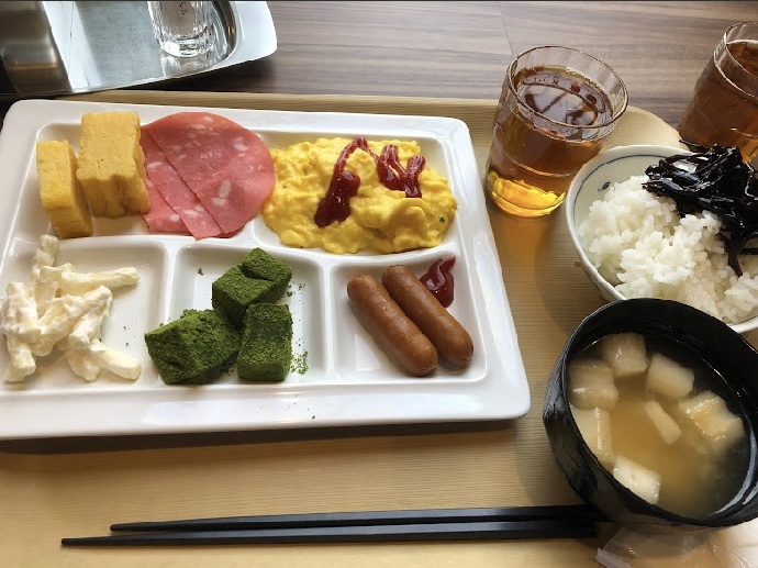 朝食　ルートインまかない