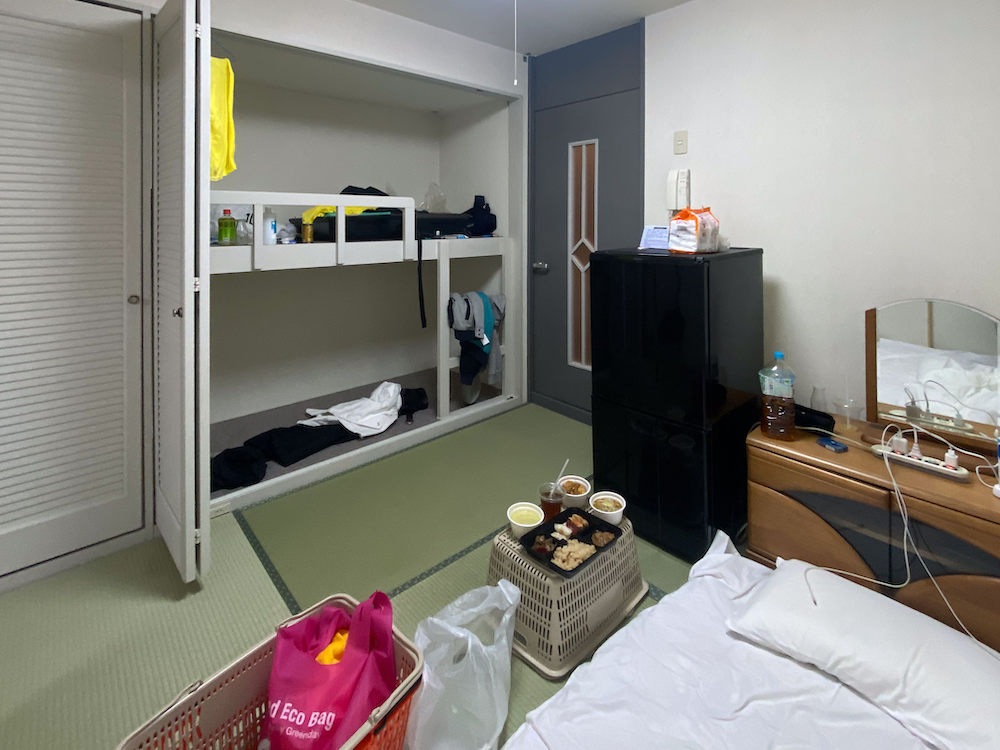 リゾートバイトの相部屋って実際どう？滞在してわかった人間関係とプライバシーの本音