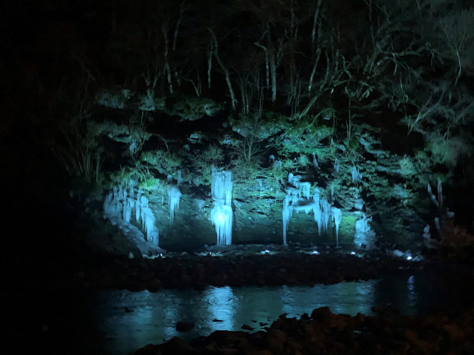 三十槌の氷柱(埼玉県)