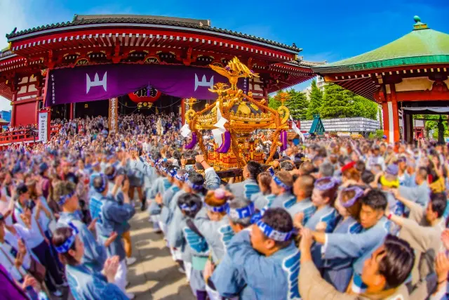 三社祭(東京都・台東区)