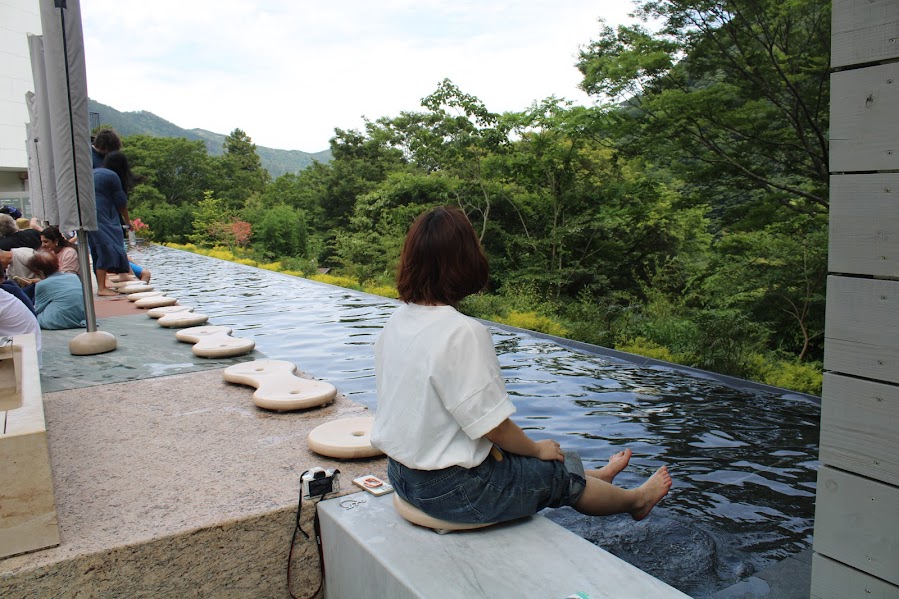 彫刻の森美術館　足湯