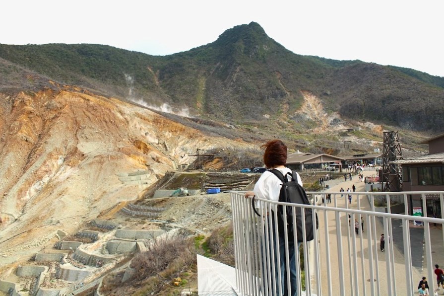 大涌谷　風の輪テラス