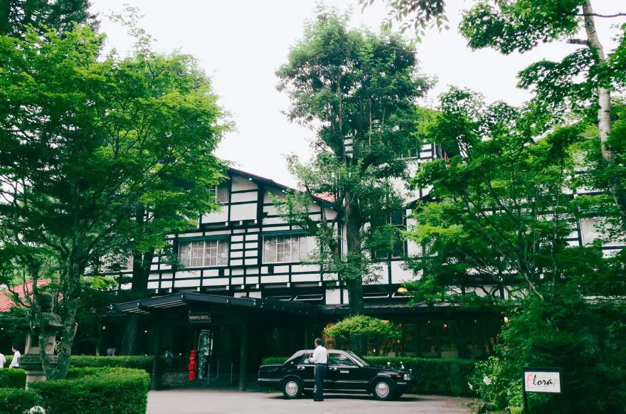万平ホテル