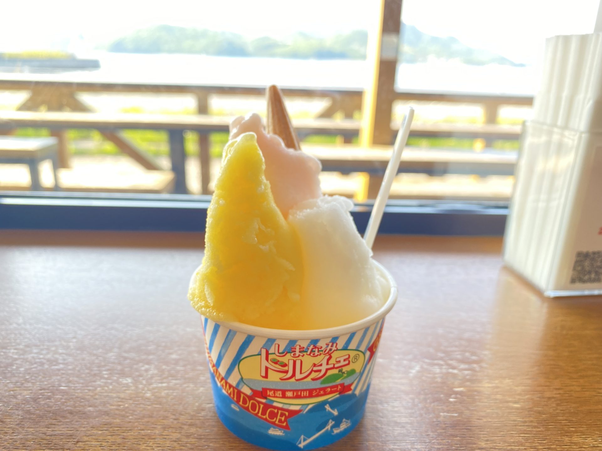 【10：00】特産フルーツのジェラートに舌鼓！しまなみドルチェ　瀬戸田本店