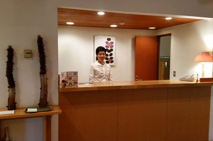 ホテルフロント