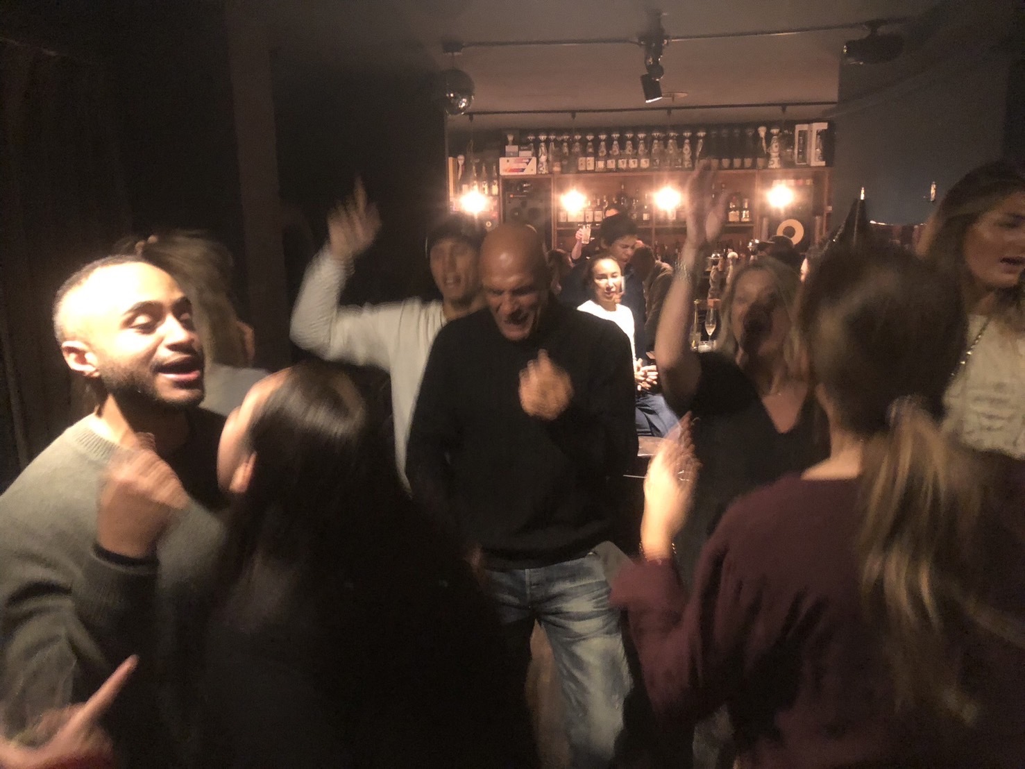 ニセコ　パーティー風景